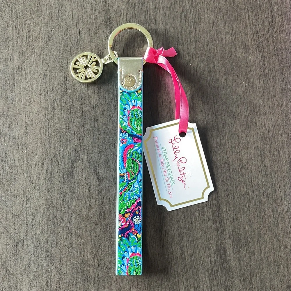 Lilly Pulitzer Logo Charm Leatherette Strap Keychain in Take Me to the Sea